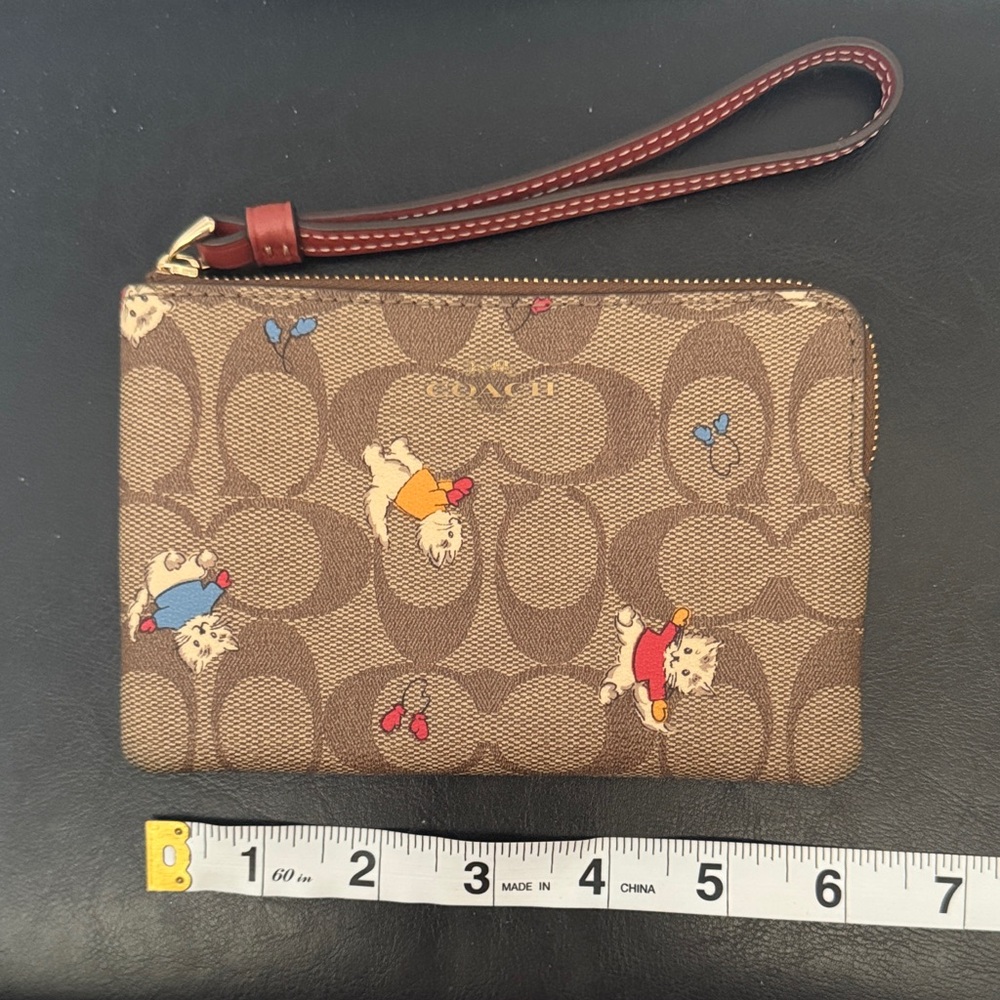 Coach Brown/Tan Kitten Wristlet